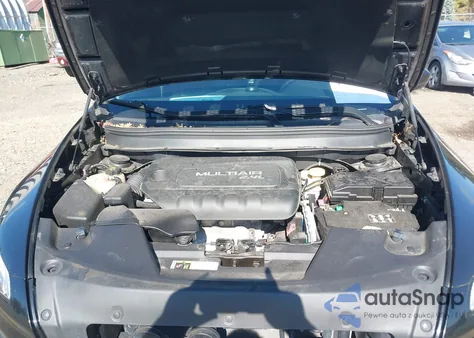 2016 Jeep Cherokee Latitude z USA, uszkodzony, nr VIN 1C4PJMCB1GW147726